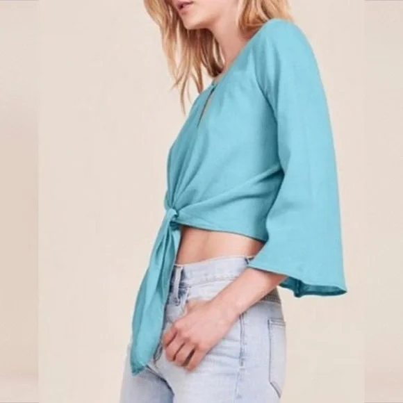 Jack by BB Dakota Tie Front Malia Top Blue Size Small NWT - Picture 2 of 3